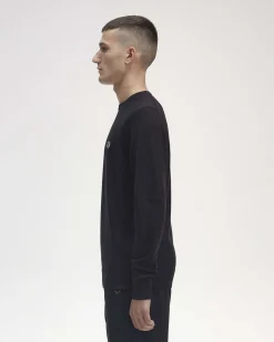 Maglia girocollo Fred Perry nera in misto lana merino e cotone con logo bianco