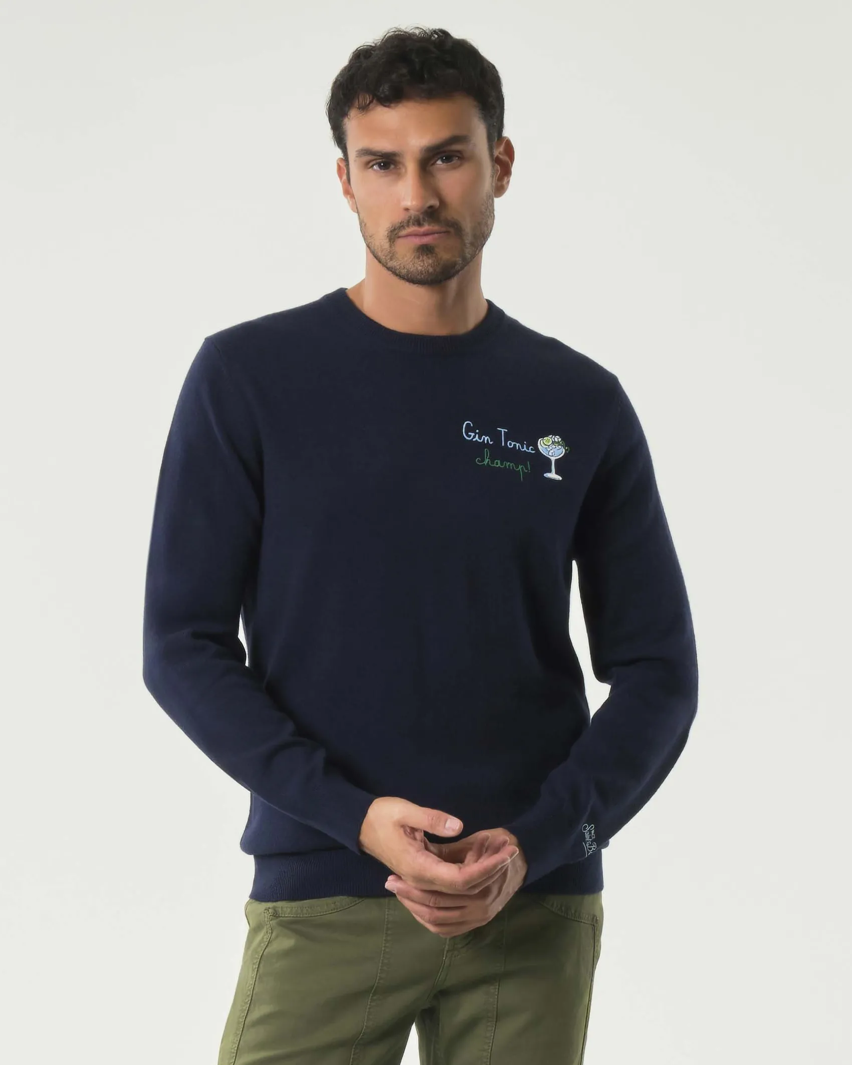Maglia girocollo MC2 Saint Barth blu in lana e cashmere con ricamo Gin Tonic Champ! sul petto