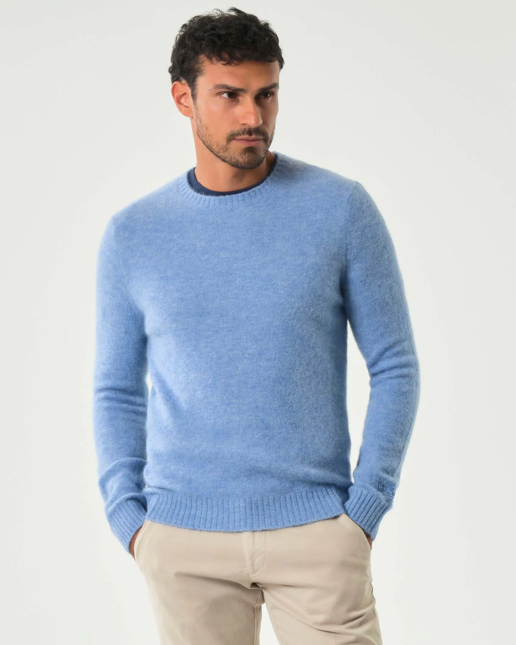 Maglia girocollo MC2 Saint Barth azzurra in alpaca con logo ricamato in tono sul petto