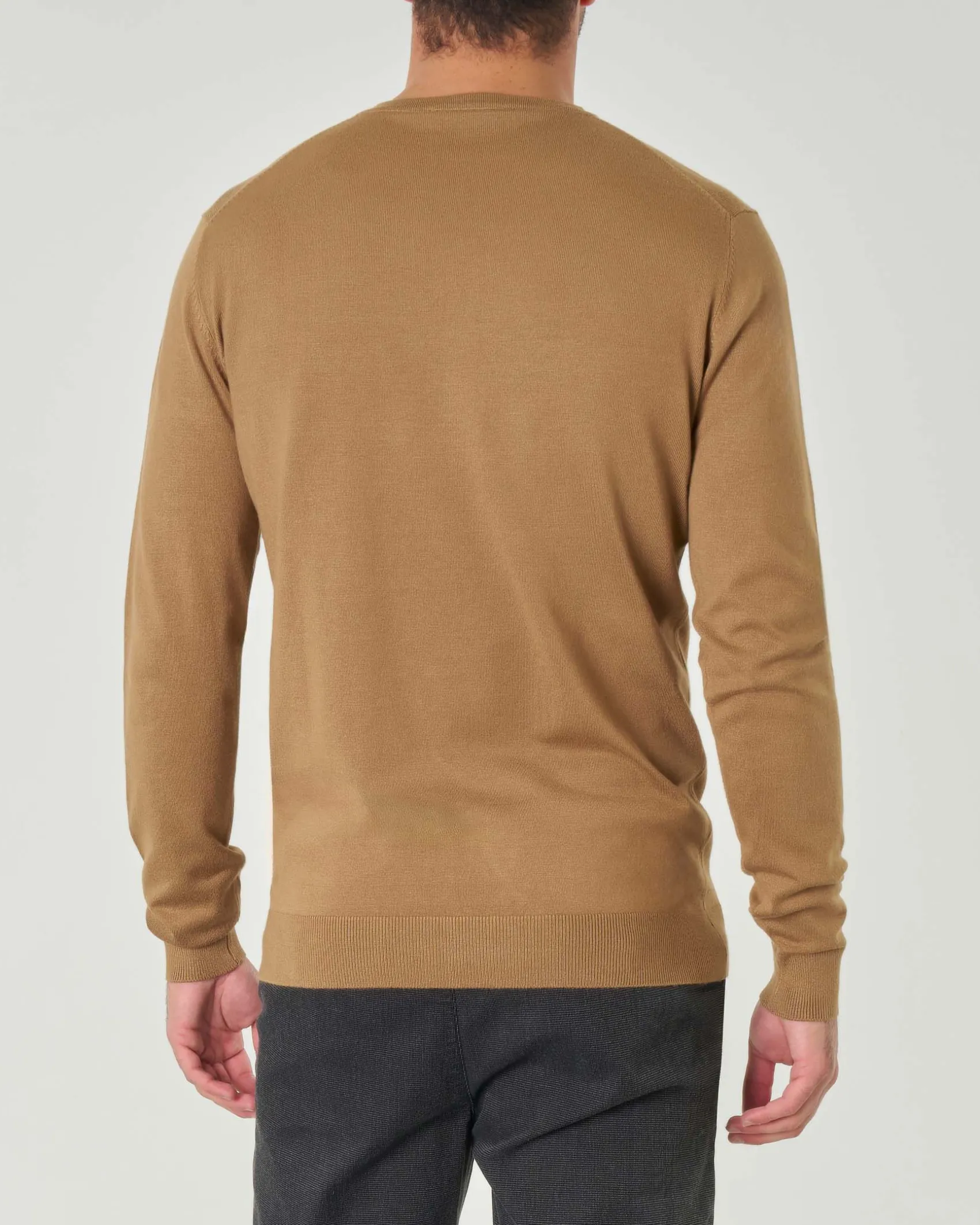 Maglia girocollo Paul Baker color cammello tinta unita