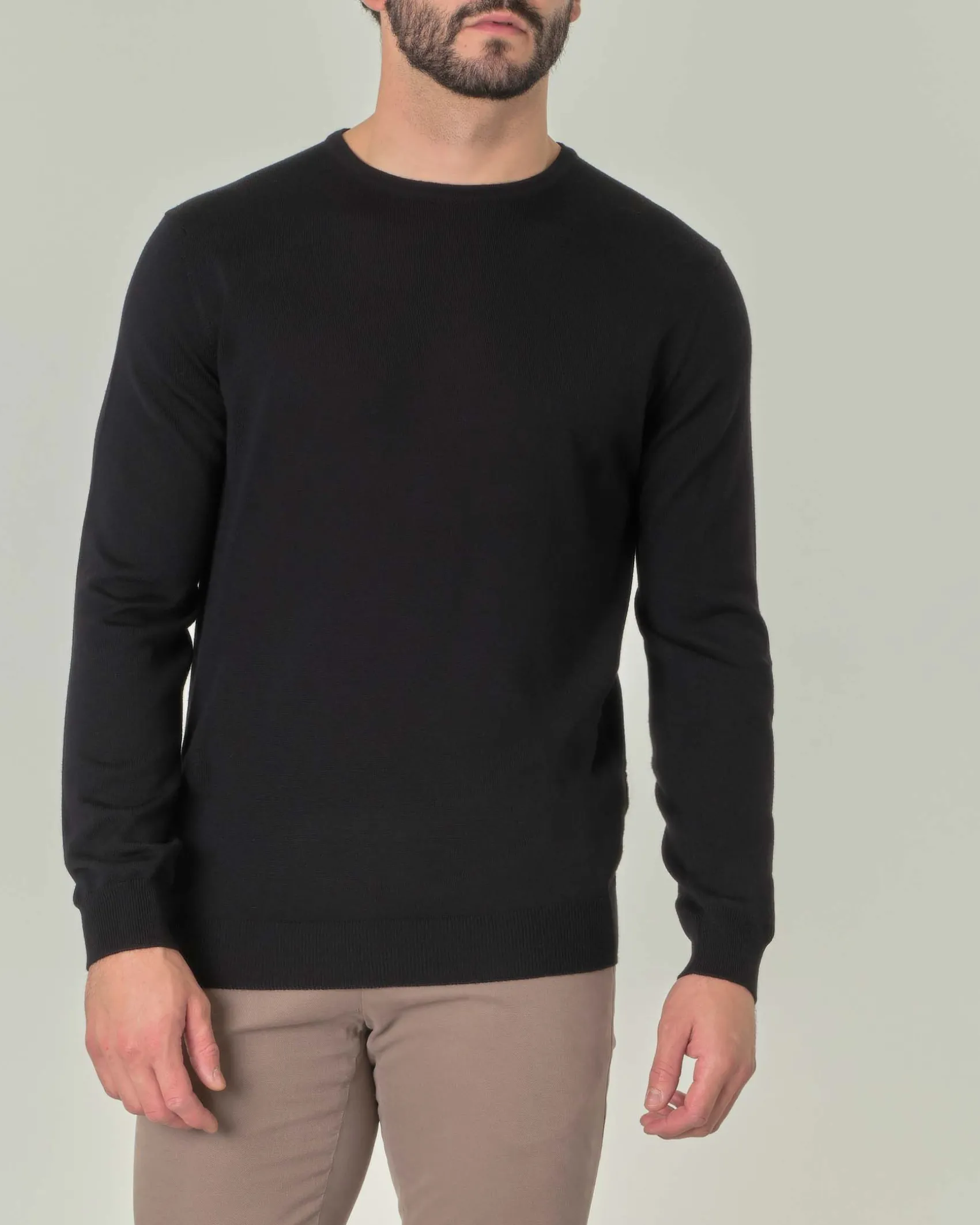 Maglia girocollo Pellizzari nera in pura lana merino