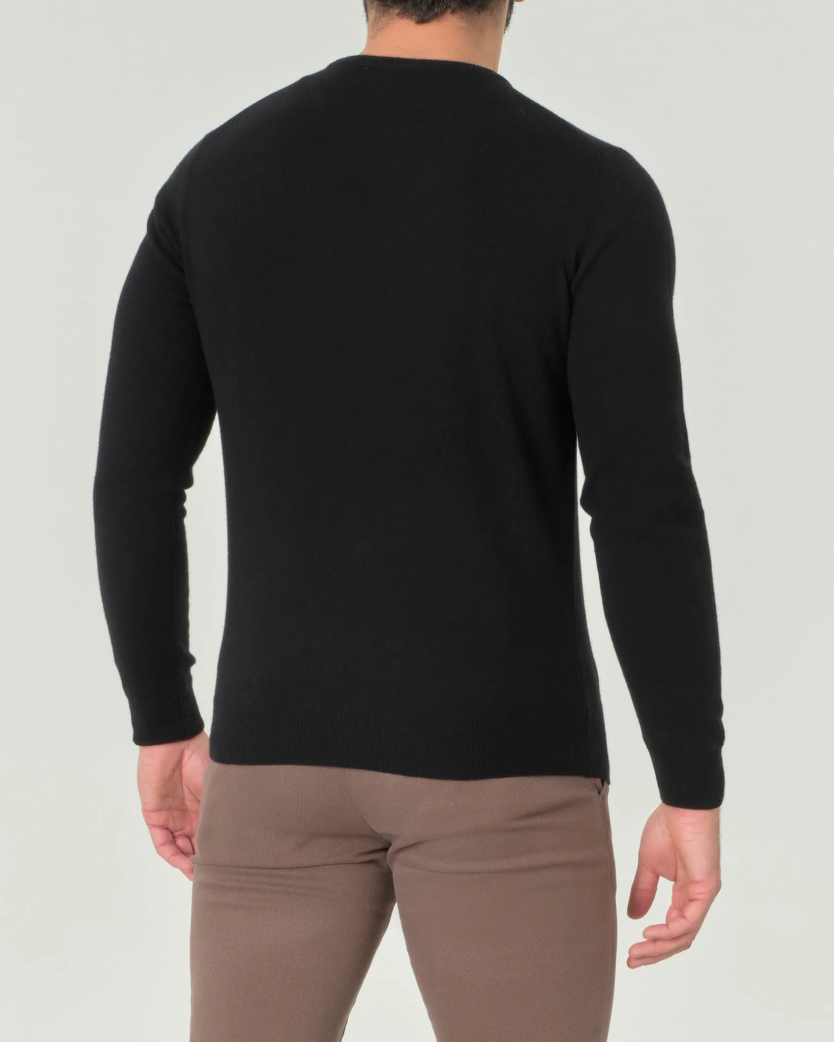 Maglia girocollo Pellizzari nera in misto lana e cachemire finezza 12