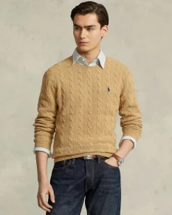 Maglia girocollo Polo Ralph Lauren color cammello in lana e cashmere lavorata a trecce con logo pony ricamato blu