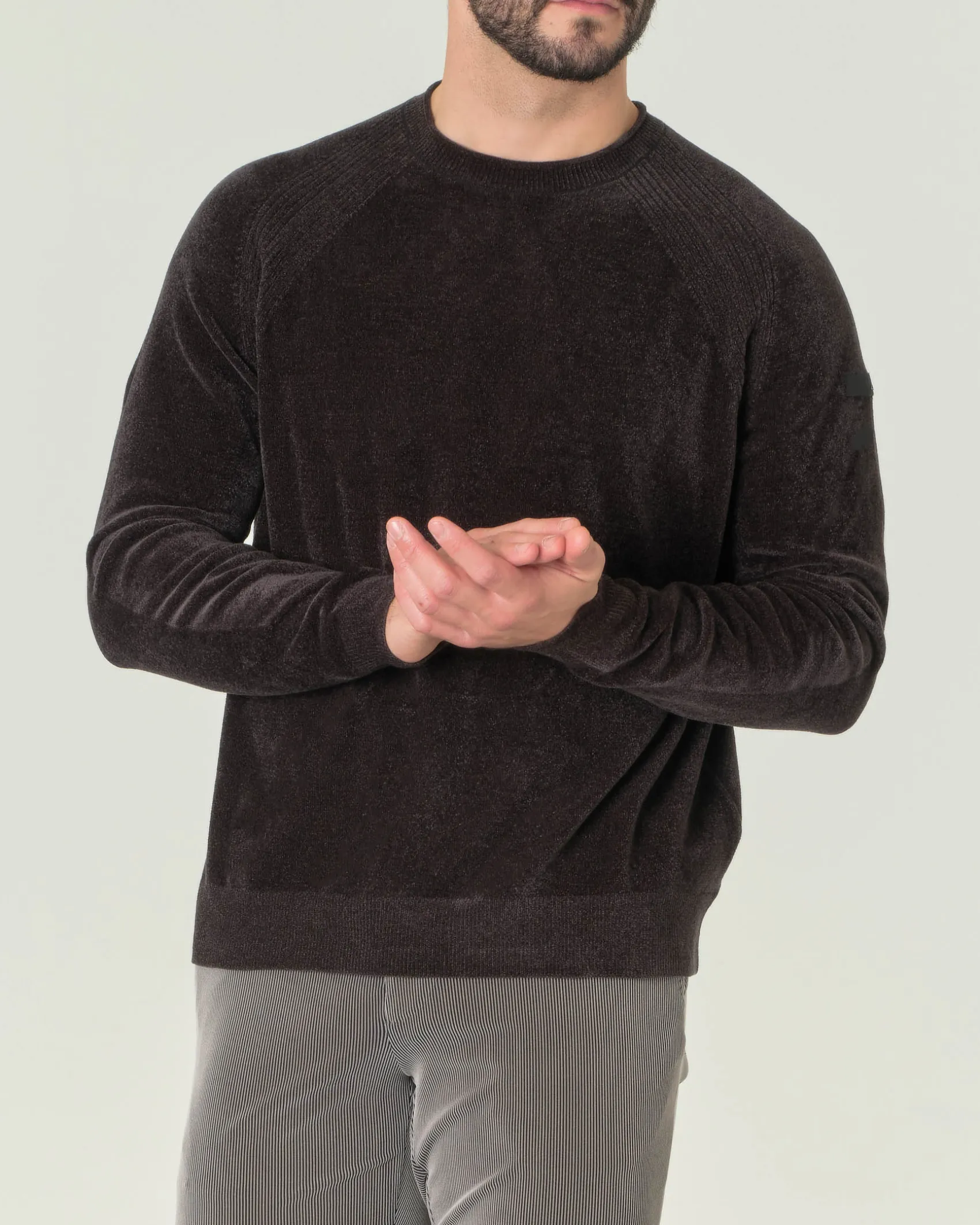 Maglia girocollo R.R.D. color antracite Knit Velvet Round in ciniglia con maniche raglan