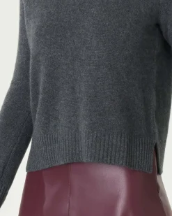 Maglia grigio antracite in cashmere con scollo tondo e spacchetti laterali