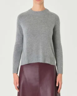 Maglia grigio melange in cashmere con scollo tondo e spacchetti laterali