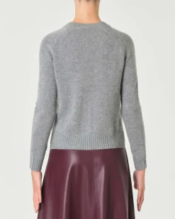Maglia grigio melange in cashmere con scollo tondo e spacchetti laterali