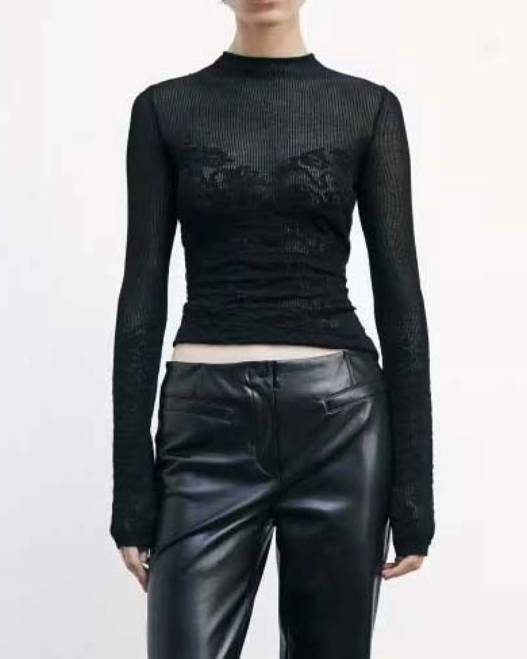 Maglia nera Patrizia Pepe aderente in pizzo di misto viscosa semi trasparente a motivo floreale