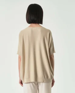 Maglia over color oro in misto viscosa con inserti in lurex e maniche al gomito