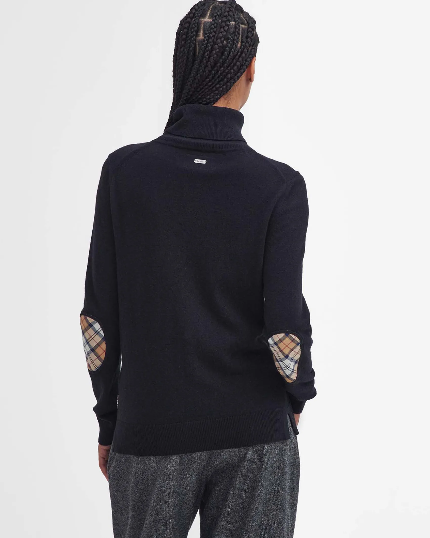 Maglia Pendle Roll Barbour nera a collo alto in lana e cotone con toppe sui gomiti a fantasia tartan a contrasto