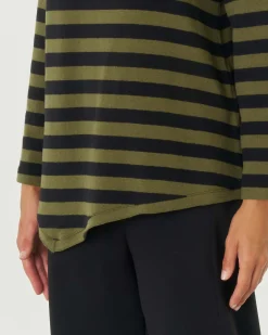 Maglia verde e nera a righe in cotone stretch con collo a cratere e fondo a punte