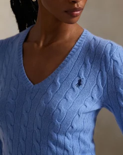 Maglioncino color pervinca Polo Ralph Lauren in lana e cashmere a trecce con scollo a V e logo ricamato sul petto