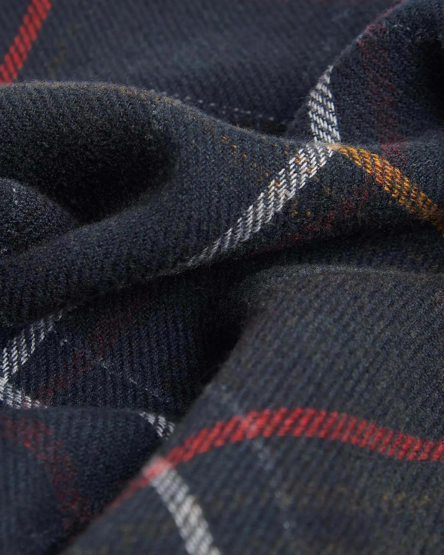 Mantella verde a fantasia tartan blu e giallo con frange lungo i profili