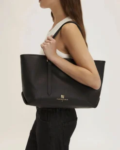 Maxi shopper Emme Marella in similpelle nera con pochette abbinata e manici regolabili