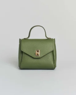 Mini bag VisonĂ verde in pelle martellata con impunture e patta di chiusura