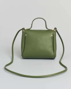 Mini bag Visonà verde in pelle martellata con impunture e patta di chiusura
