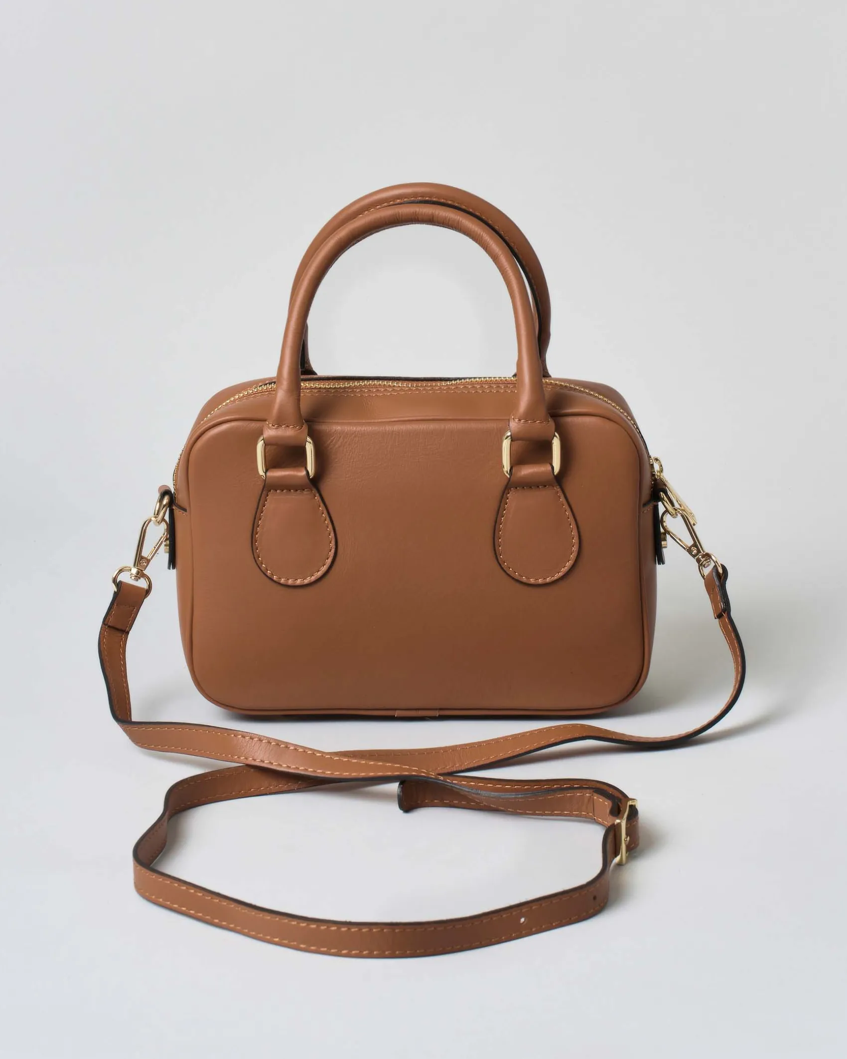Mini bauletto Hlo! color cuoio in pelle con motivo trapuntato chevron sul davanti