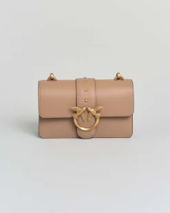 Mini Classic Love Bag One color cammello in pelle liscia con fibbia Love Birds dorata e tracolla a catena rimovibile