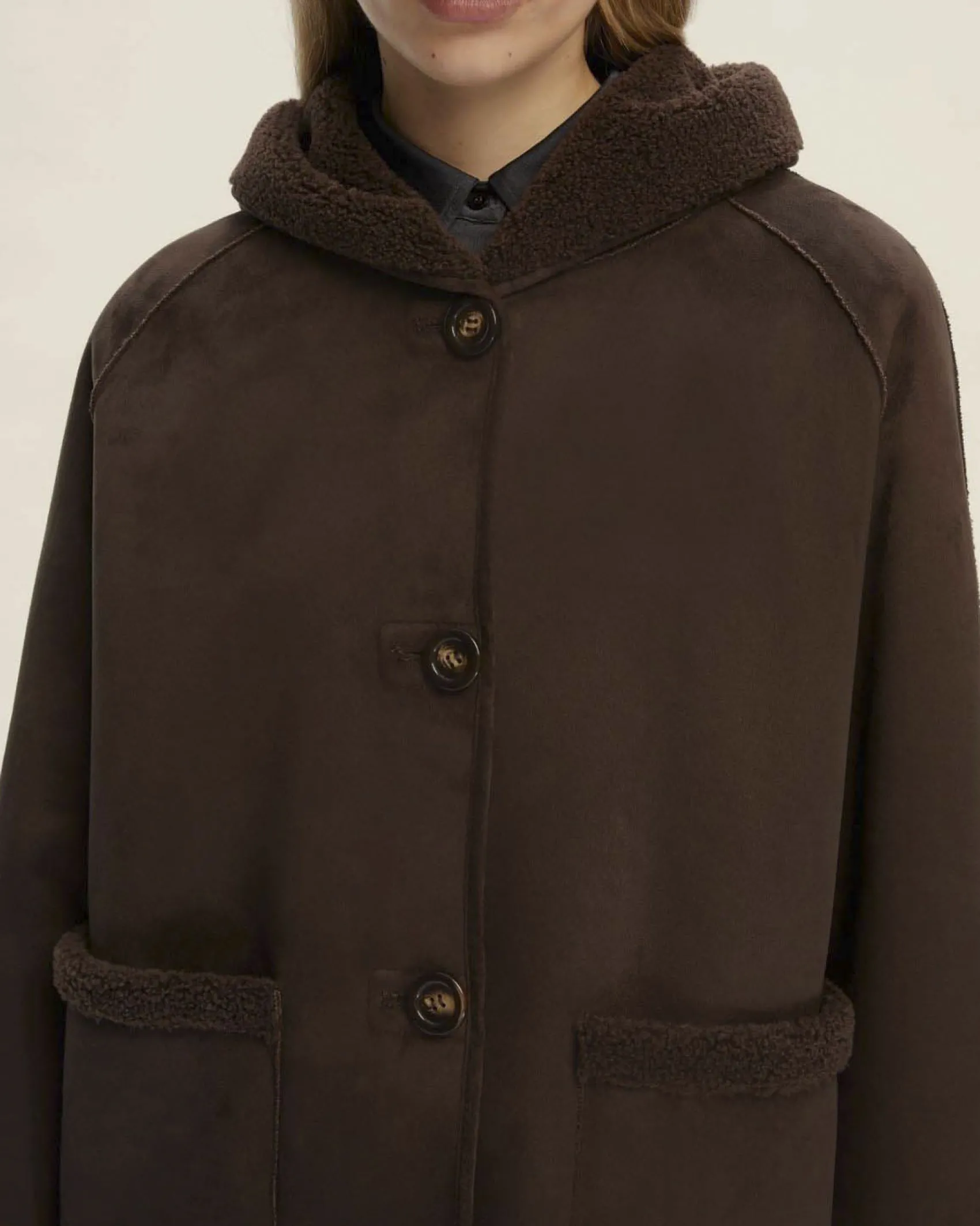 Montone reversibile color testa moro Emme Marella con cappuccio con tasche laterali applicate
