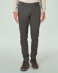 Pantalone chino Ashki.i marrone in tricotina di cotone stretch