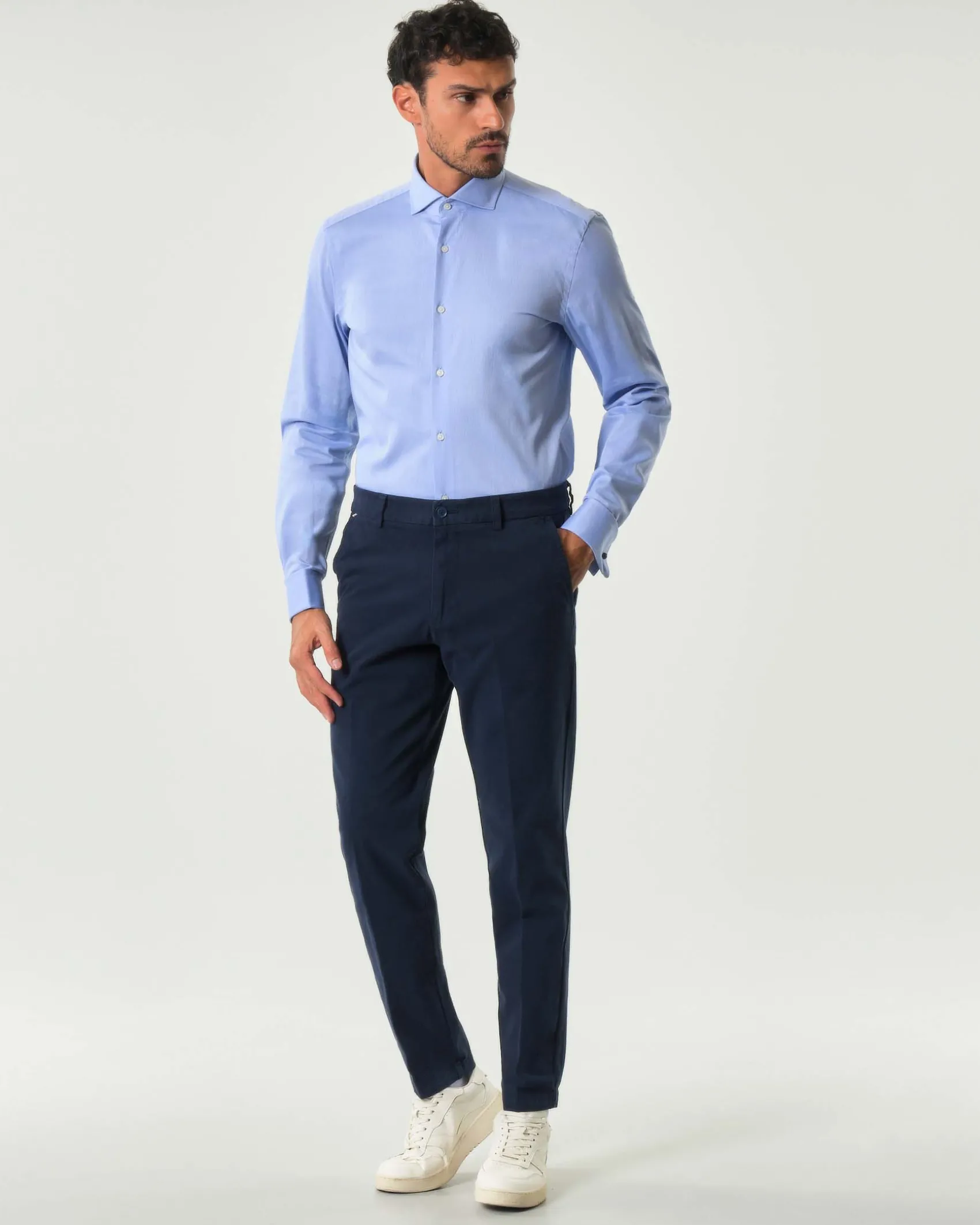 Pantalone chino Boss Kaiton blu in twill di cotone stretch
