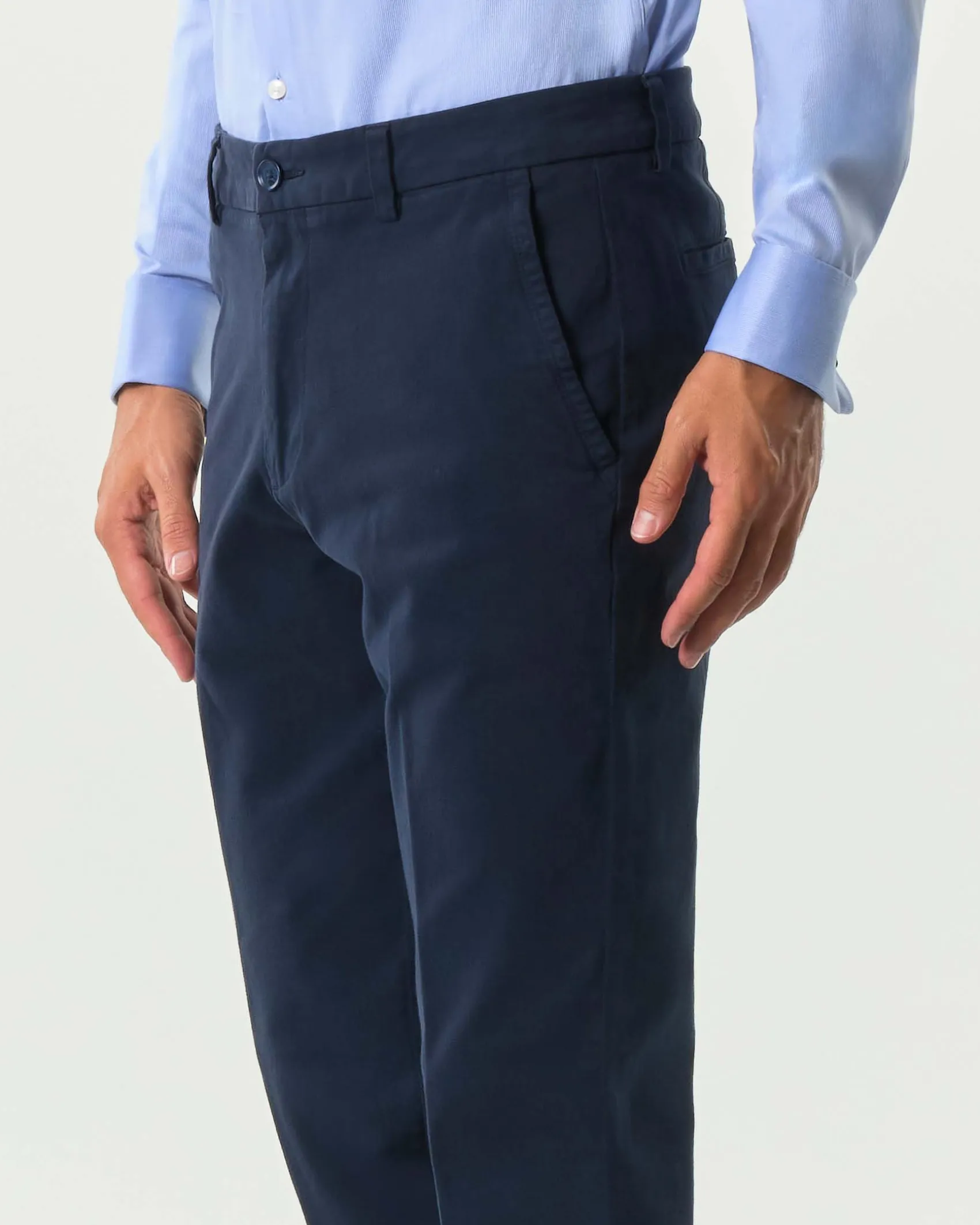 Pantalone chino Boss Kaiton blu in twill di cotone stretch