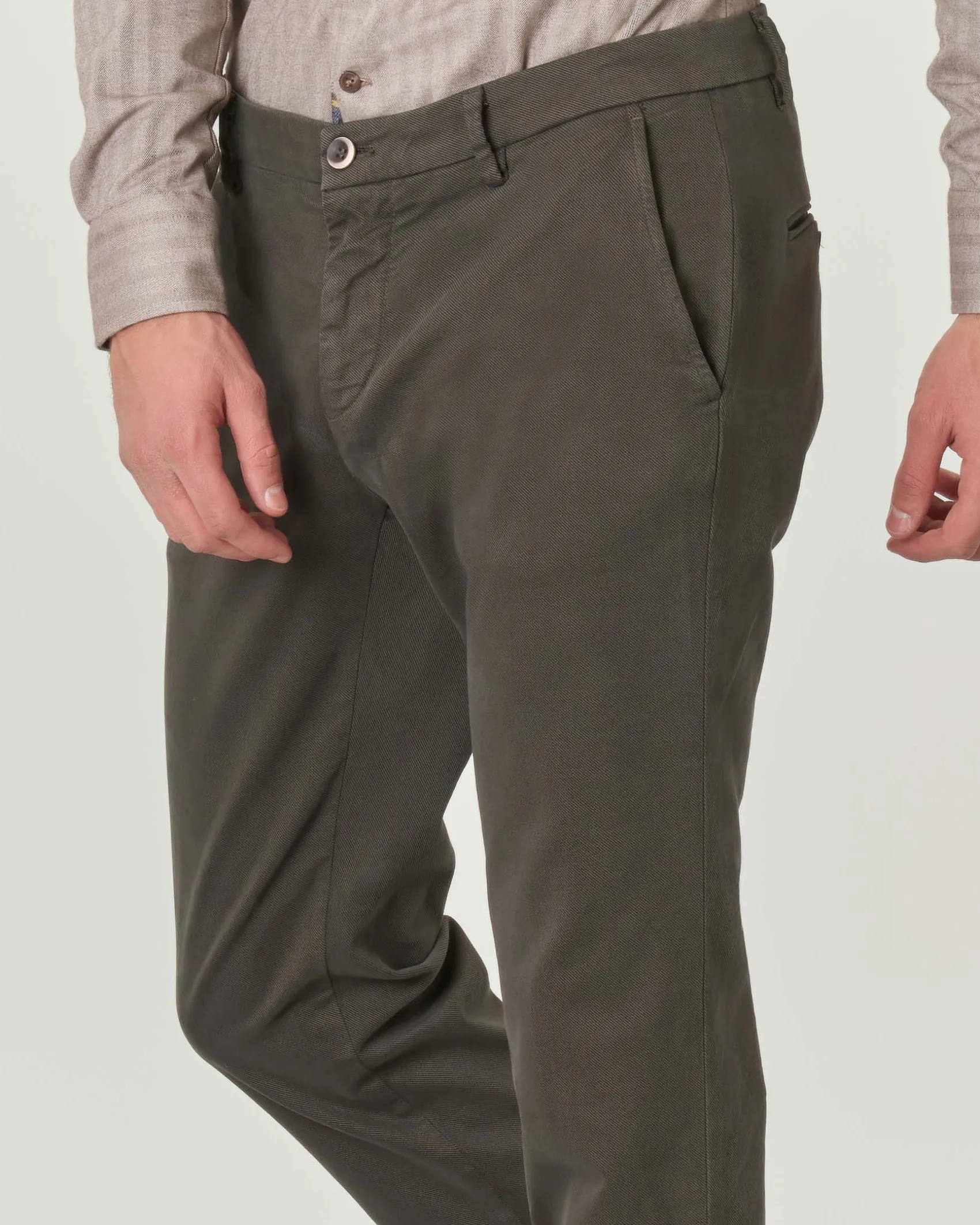 Pantalone chino Powell marrone slim fit in tricottina di cotone stretch