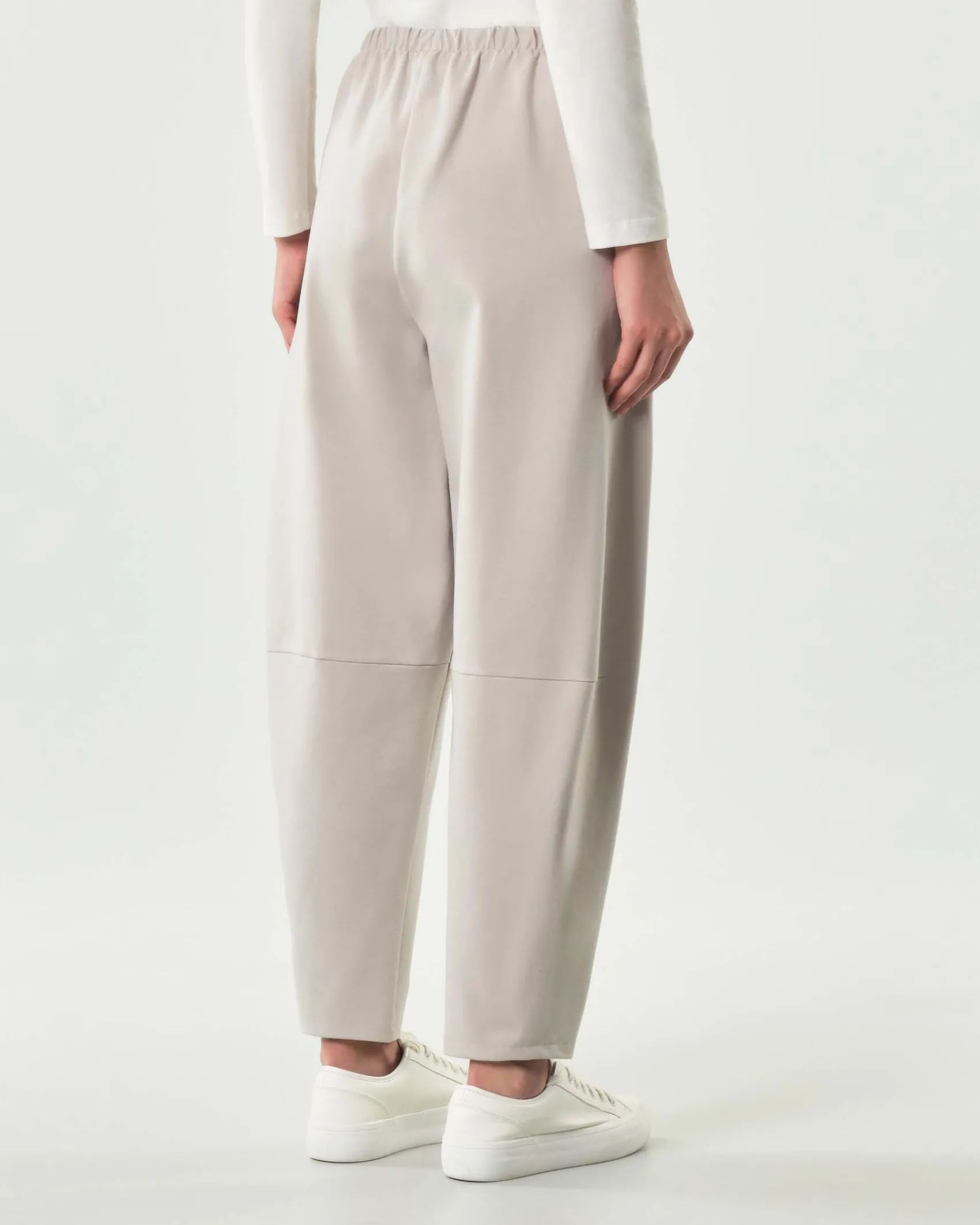 Pantaloni a pallocino Jurerê color ghiaccio in misto viscosa stretch punto Milano con elastico inserito in vita