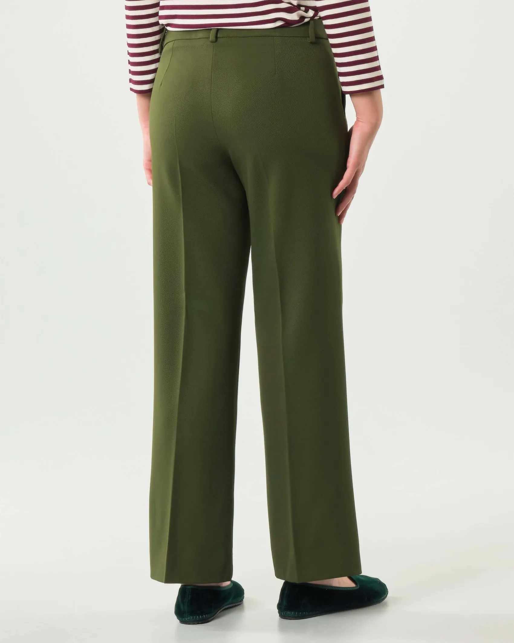 Pantaloni alla caviglia verde bosco Emme Marella in tessuto diagonale stretch dalla linea dritta