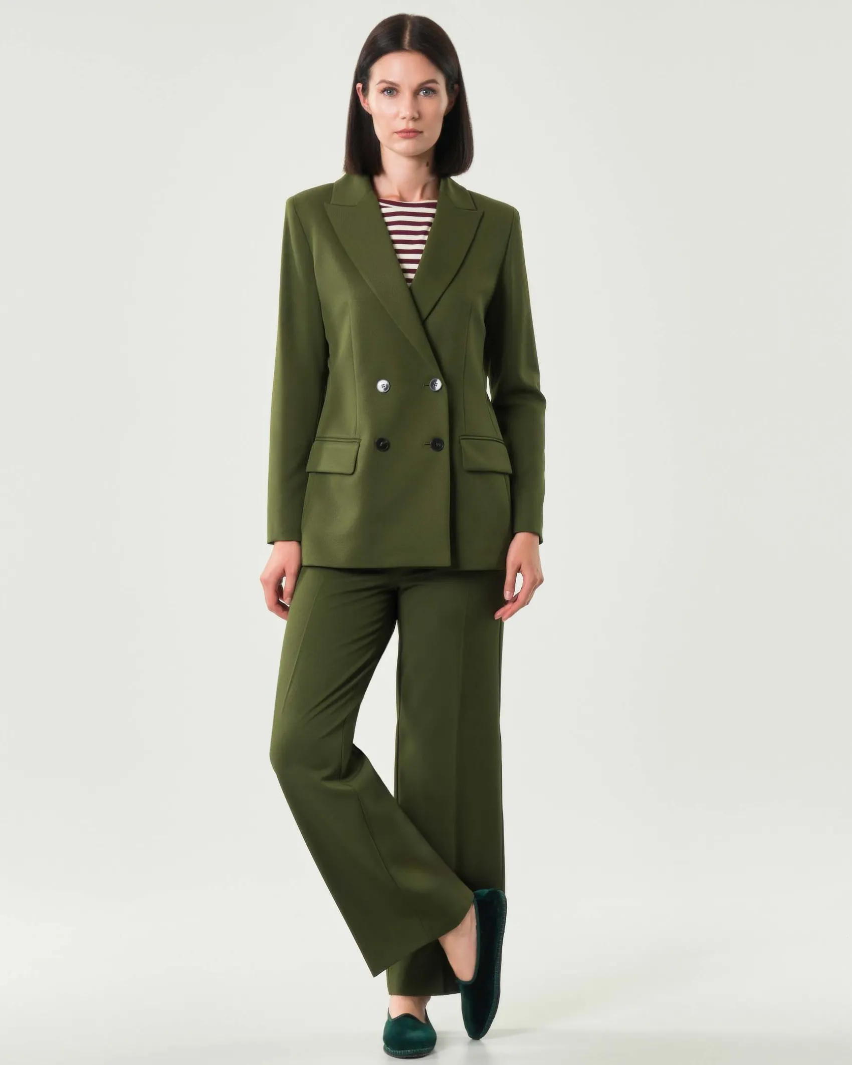 Pantaloni alla caviglia verde bosco Emme Marella in tessuto diagonale stretch dalla linea dritta