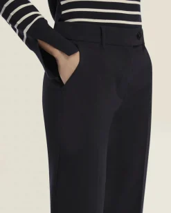 Pantaloni blu Emme Marella in tessuto doppio stretch di misto viscosa dalla linea dritta con risvolto al fondo