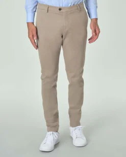 Pantaloni chino Ashki.i sabbia in misto cotone e modal stretch
