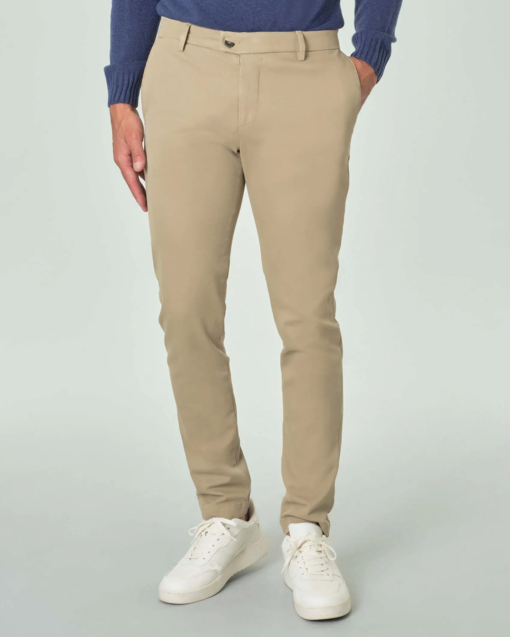 Pantaloni chino Ashki.i sabbia in tricotina di cotone stretch