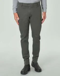 Pantaloni chino Ashki.i verde militare in tricotina di cotone stretch