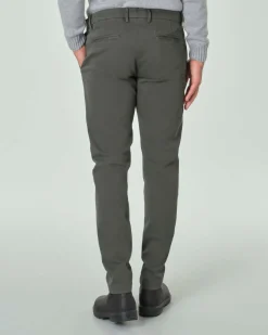 Pantaloni chino Ashki.i verde militare in tricotina di cotone stretch