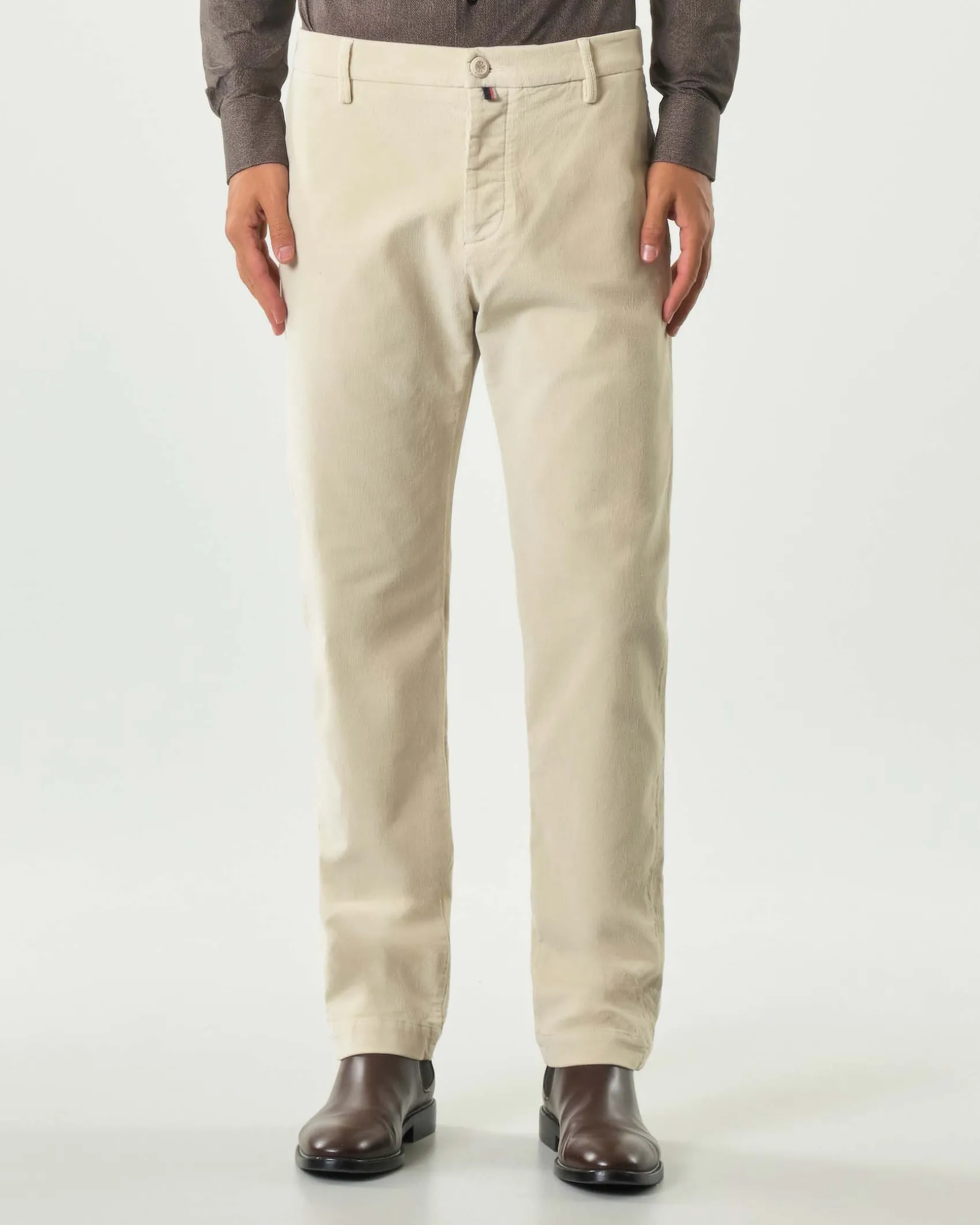 Pantaloni chino Gray slim-fit color panna in velluto di cotone stretch