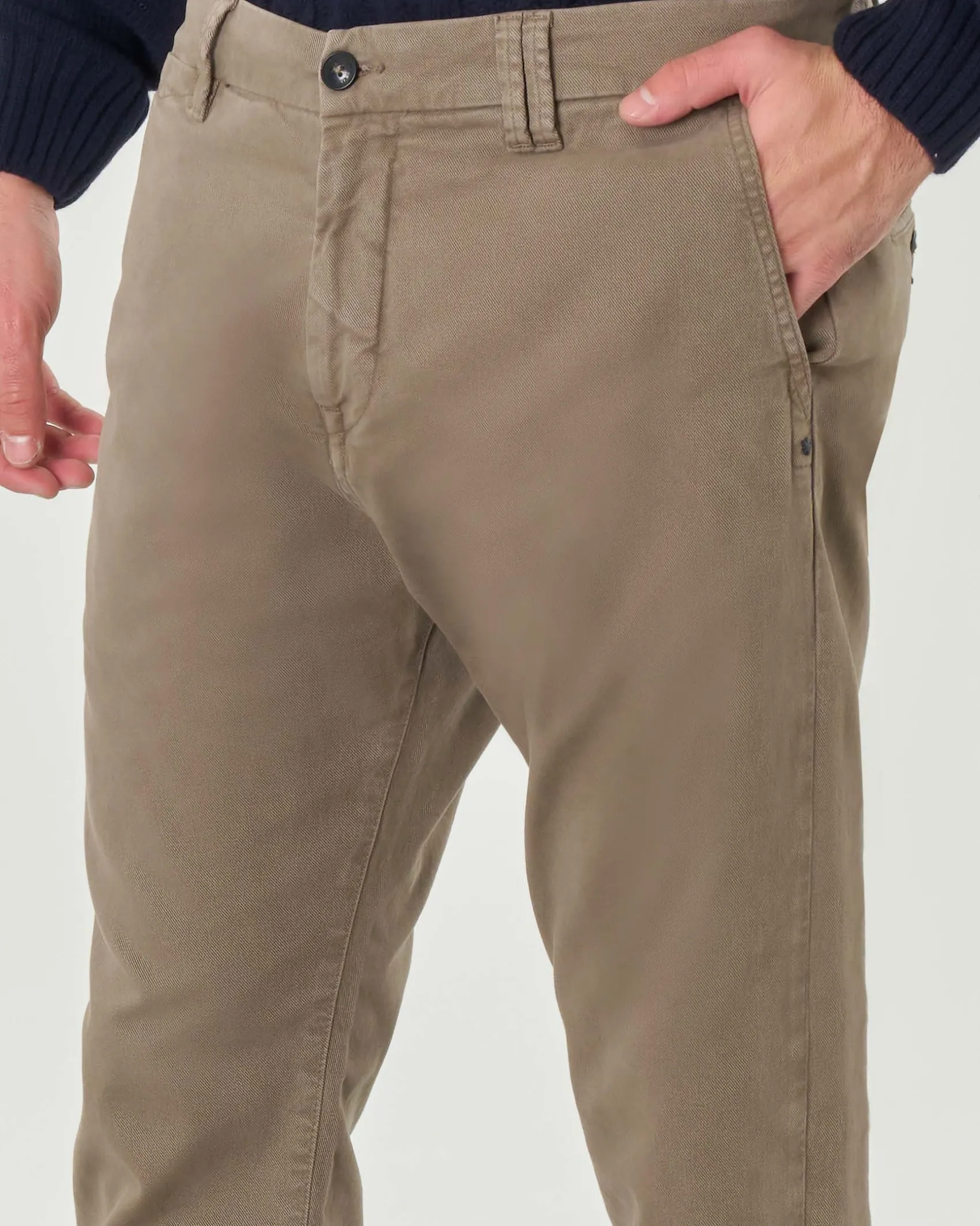 Pantaloni chino My Stuff color fango regular-fit in caldo tessuto di cotone stretch