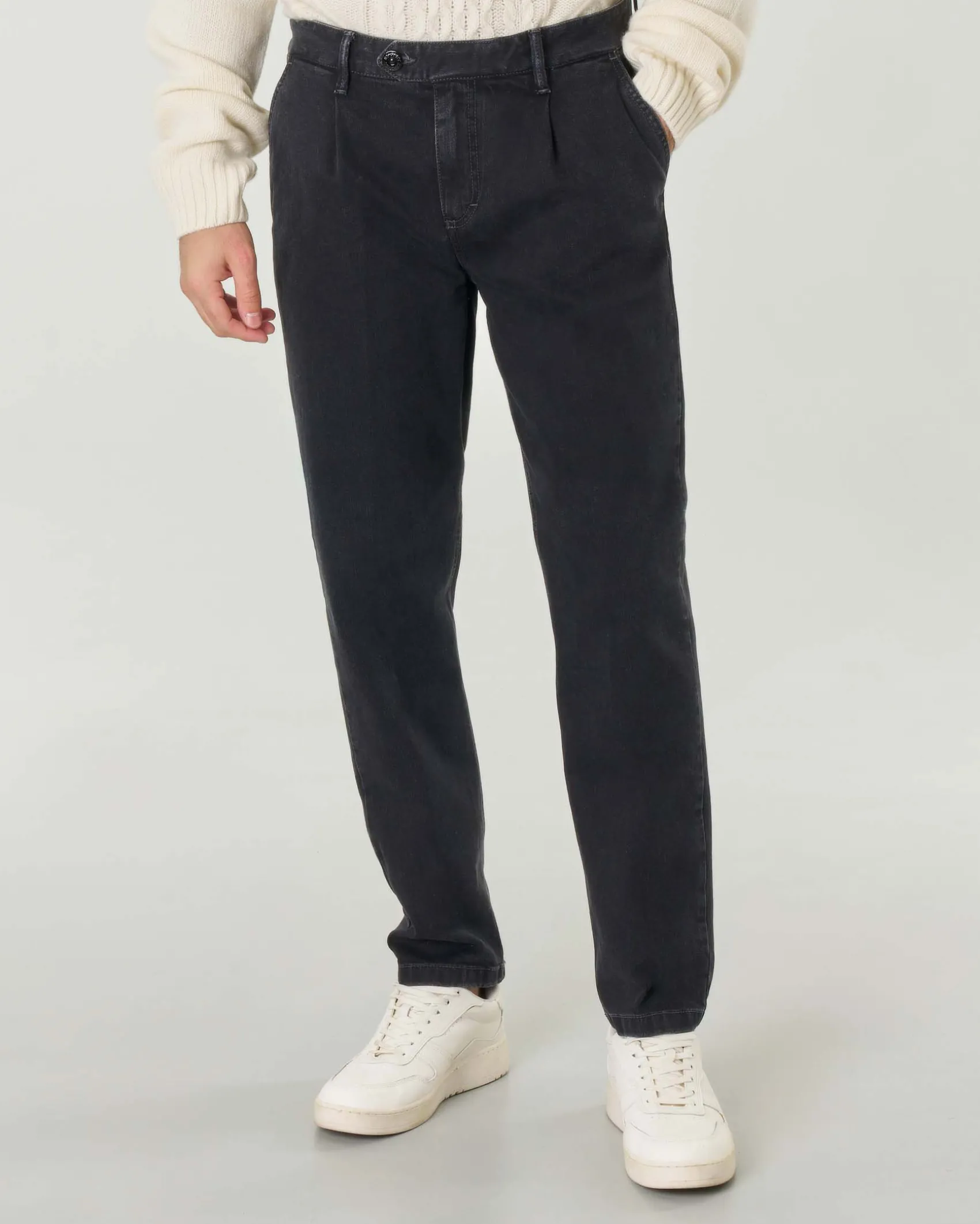 Pantaloni chino My Stuff carrot-fit in bull di cotone stretch lavaggio nero stone washed