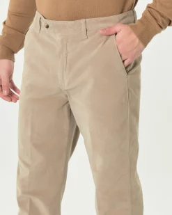 Pantaloni chino Paul Baker beige slim-fit in velluto liscio di cotone stretch con piega stirata