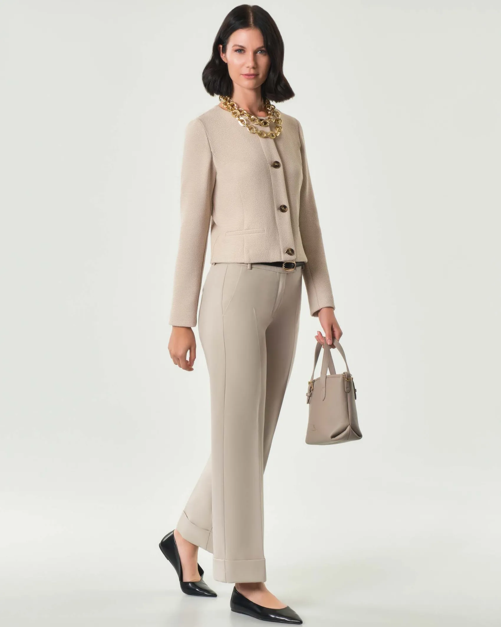 Pantaloni color sabbia Emme Marella in tessuto doppio stretch di misto viscosa dalla linea dritta con risvolto al fondo