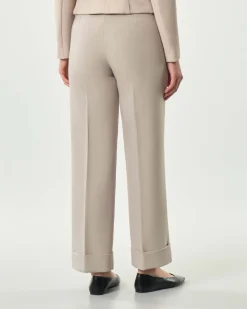 Pantaloni color sabbia Emme Marella in tessuto doppio stretch di misto viscosa dalla linea dritta con risvolto al fondo
