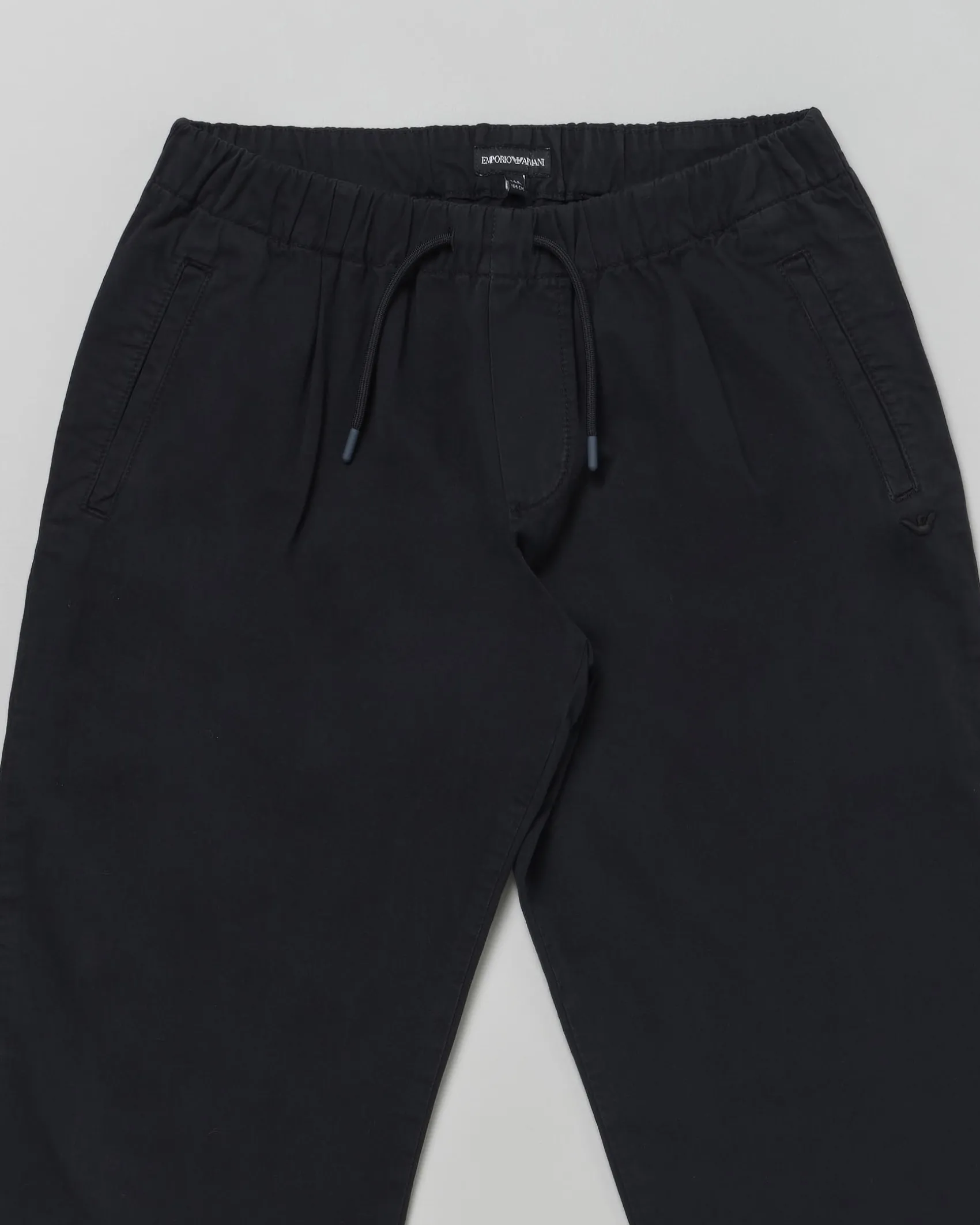 Pantaloni Emporio Armani carrot fit blu in cotone con coulisse