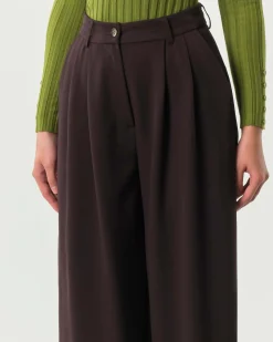 Pantaloni Hlo! marroni dalla linea baloon in misto viscosa con doppia pince