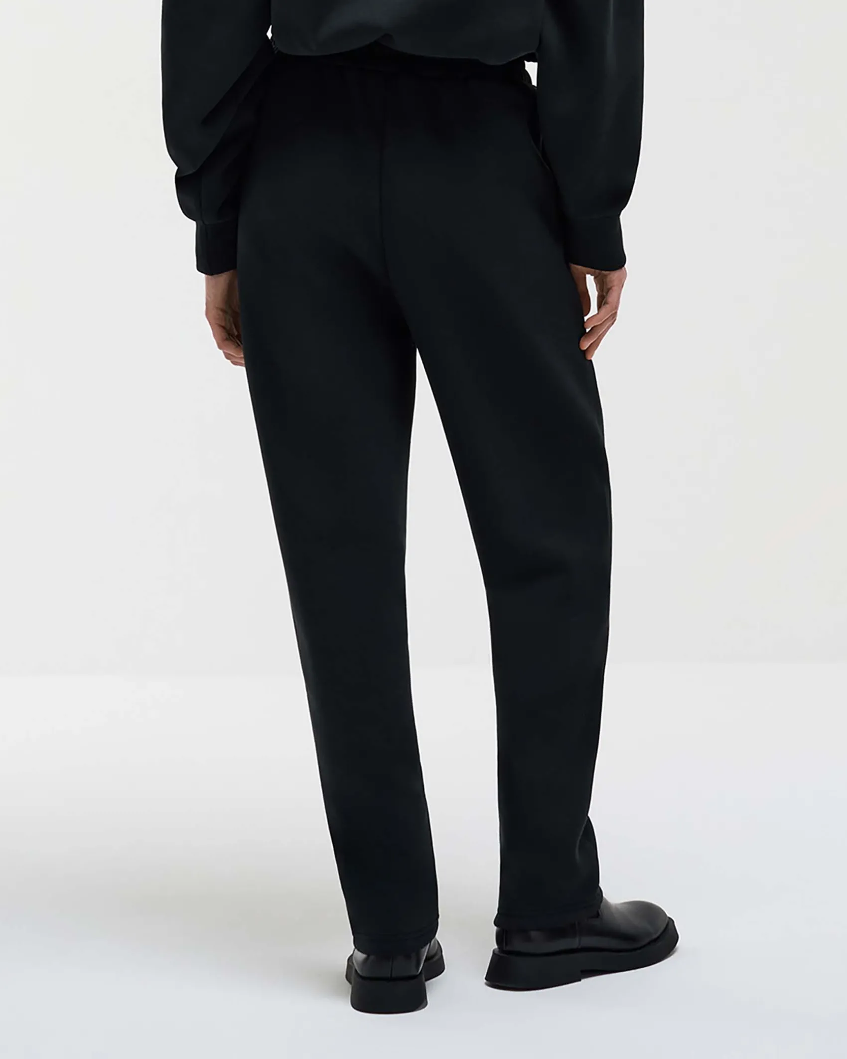 Pantaloni neri Colmar Originals in misto cotone effetto neoprene con elastico inserito in vita