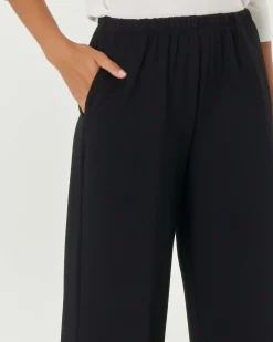 Pantaloni neri in tricotina di misto viscosa dalla linea wide con elastico inserito in vita