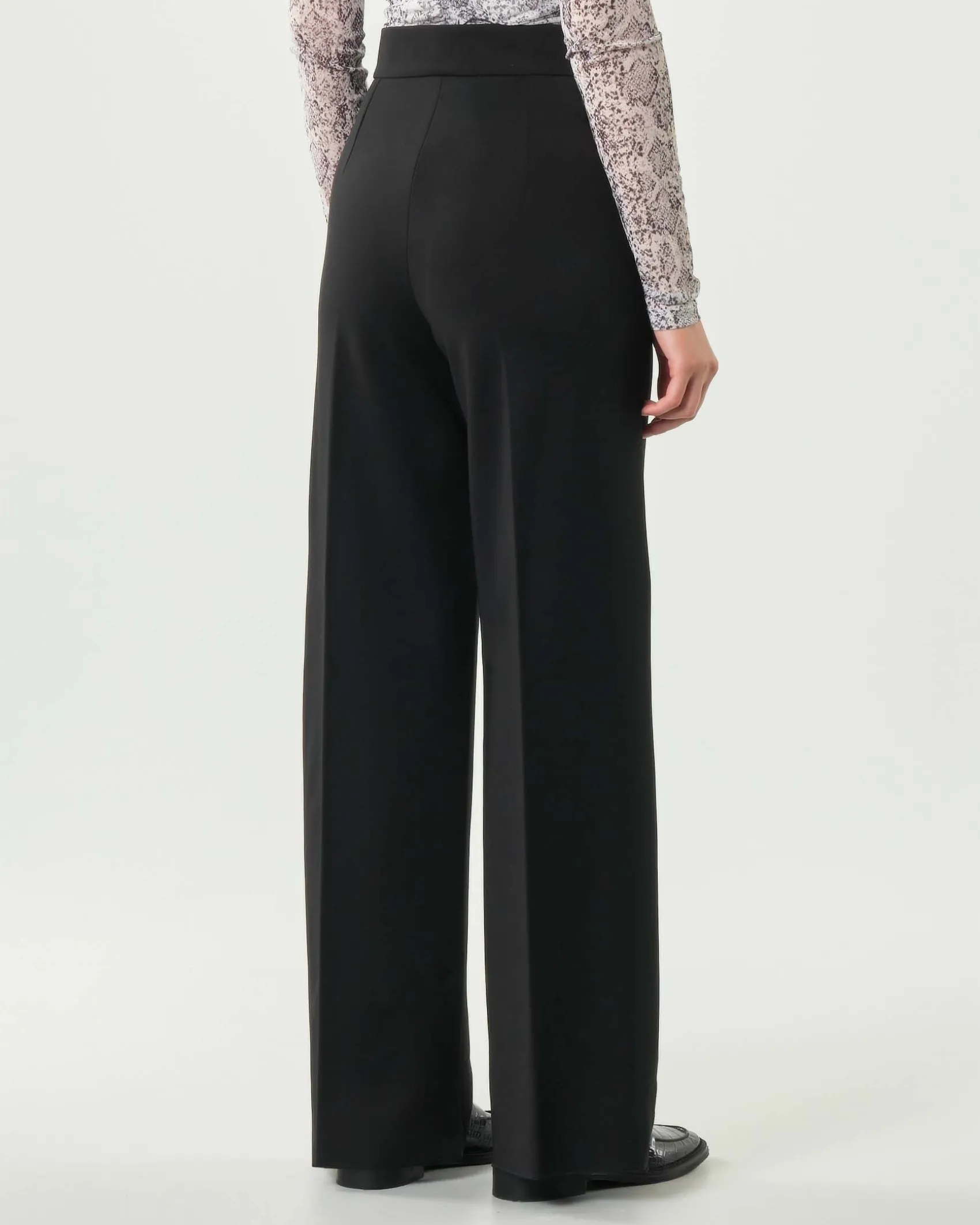 Pantaloni neri palazzo Emme Marella in jersey stretch a vita alta