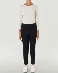 Pantaloni slim neri in bengalina di viscosa stretch con risvolto al fondo ed elastico in vita