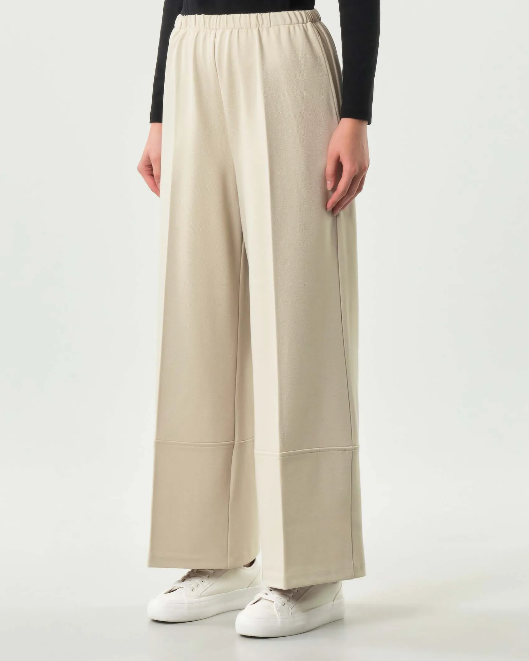 Pantaloni super wide color gesso Jurerê in tricot di misto viscosa con elastico in vita