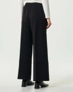 Pantaloni super wide neri Jurerê in tricot di misto viscosa con elastico in vita