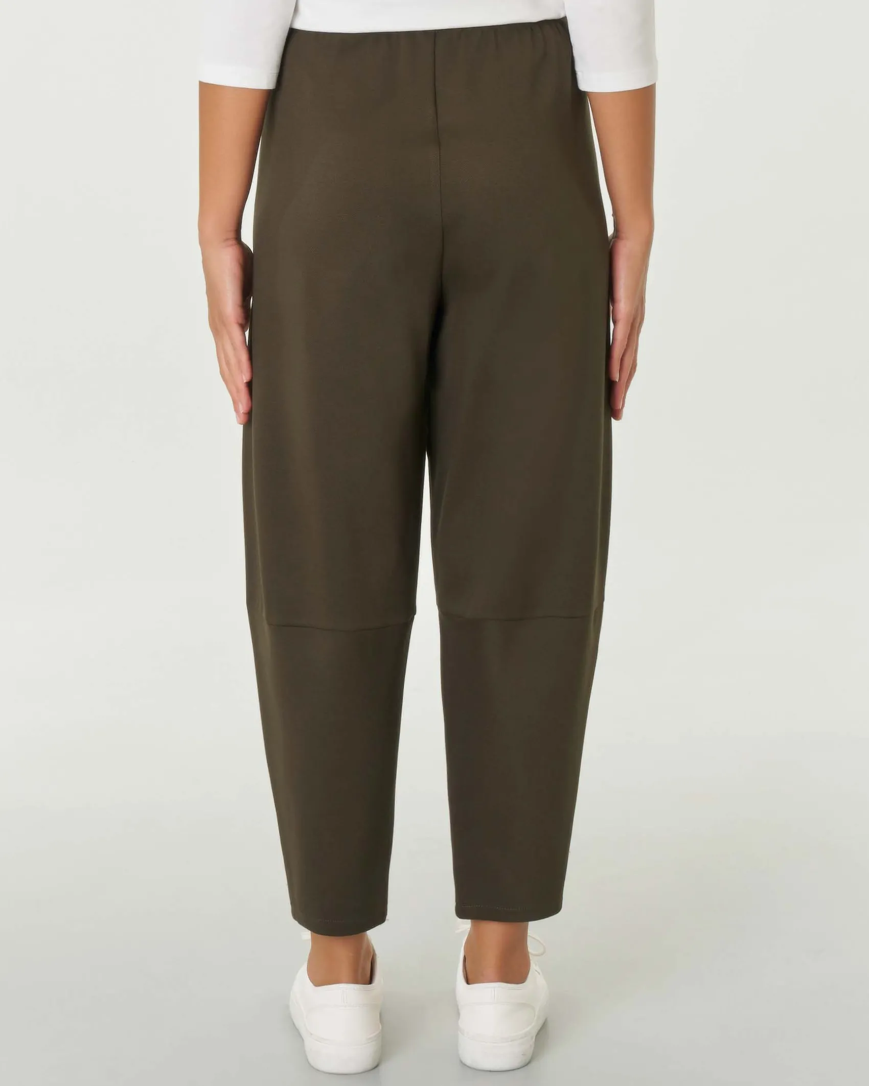 Pantaloni verde militare in tricotina di misto viscosa dalla linea a pagliaccio